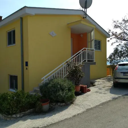 Διαμέρισμα Glavinic, Kremena